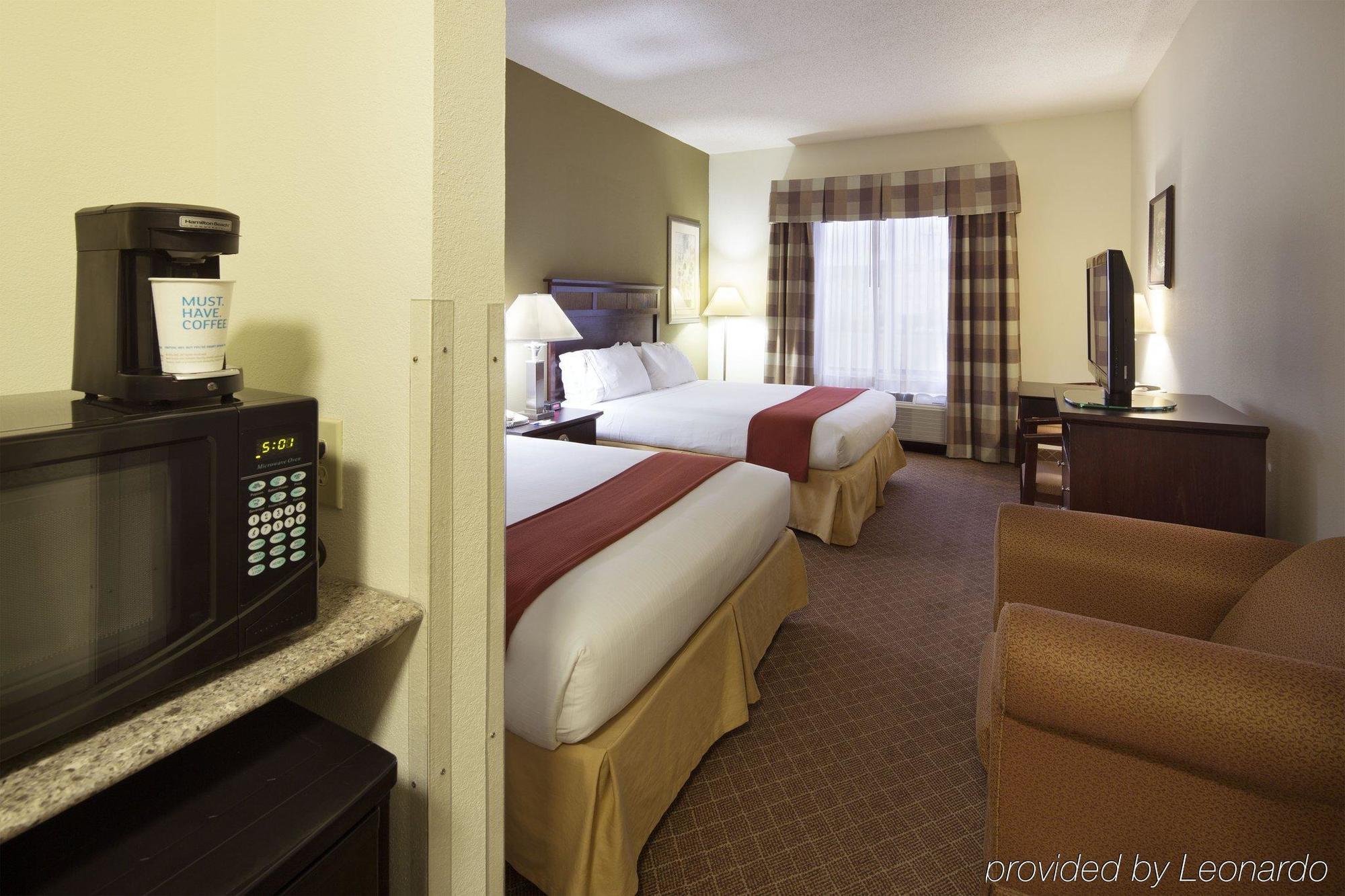 Express & Suites- By Ihg 3* Gadsden